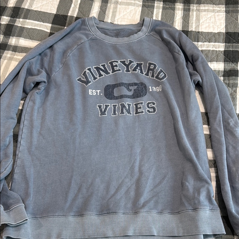 Vineyard Vine's Crewneck Sweatshirt Size L